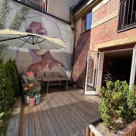 Groups & Families, Free Parking, Three Bedrooms, Two Baths Apartament