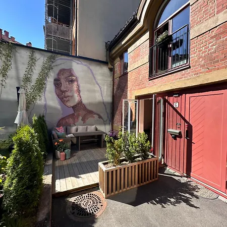 Groups & Families, Free Parking, Three Bedrooms, Two Baths Apartament